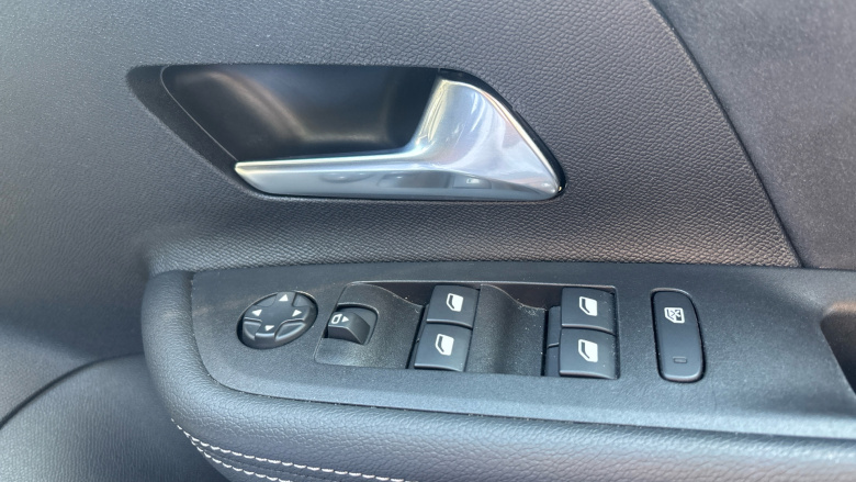 Vauxhall Mokka 100kW Ultimate 50kWh 5dr Auto Electric Hatchback